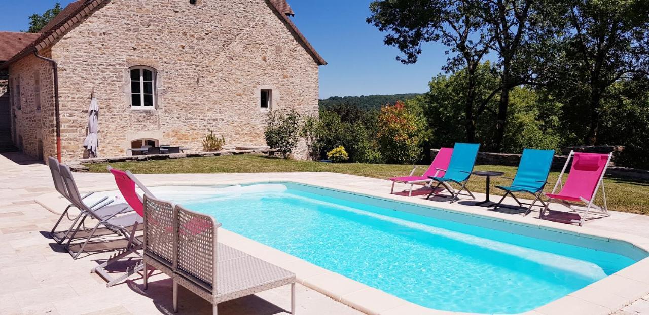 Bed and Breakfast La Tour Charlemagne Шато-Шалон Экстерьер фото